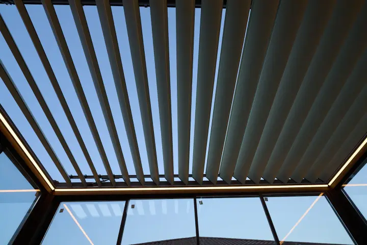 Detail of the adjustable louvres and the perimeter LED strip